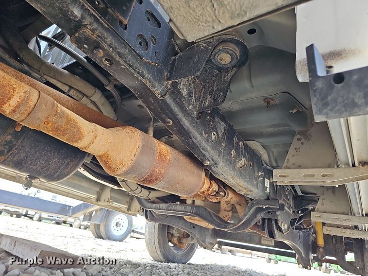 image for item DO4369 2015 Ford F550 Super Duty  utility / service truck