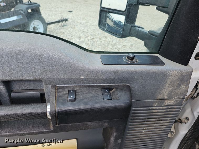 image for item DO4369 2015 Ford F550 Super Duty  utility / service truck