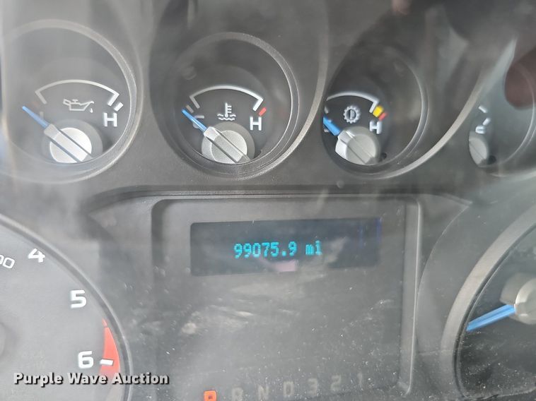 image for item DO4369 2015 Ford F550 Super Duty  utility / service truck