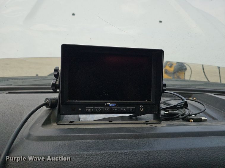 image for item DO4369 2015 Ford F550 Super Duty  utility / service truck