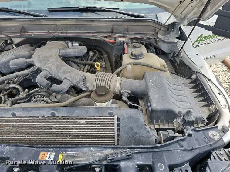 image for item DO4369 2015 Ford F550 Super Duty  utility / service truck