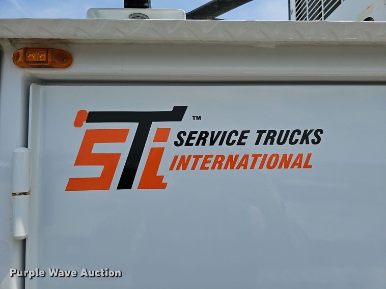 image for item DO4369 2015 Ford F550 Super Duty  utility / service truck