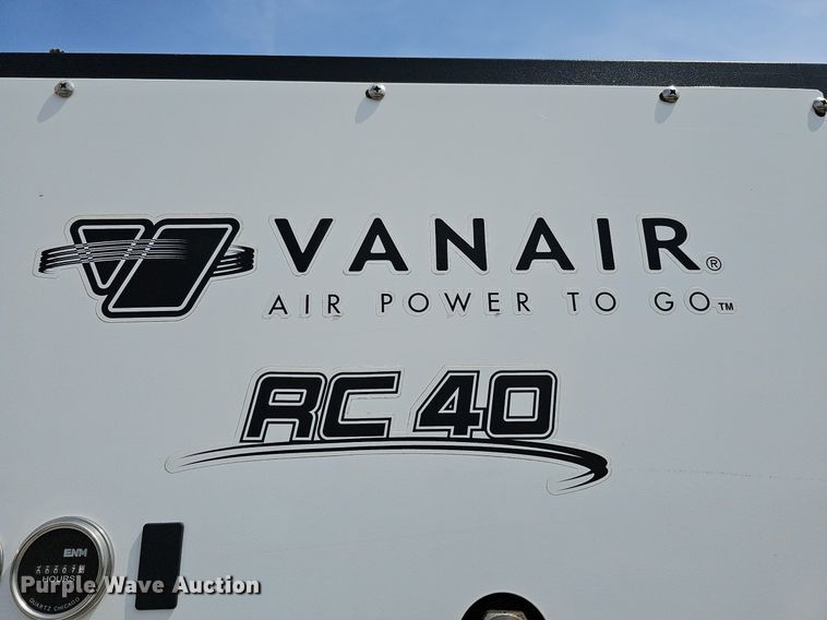 image for item DO4369 2015 Ford F550 Super Duty  utility / service truck