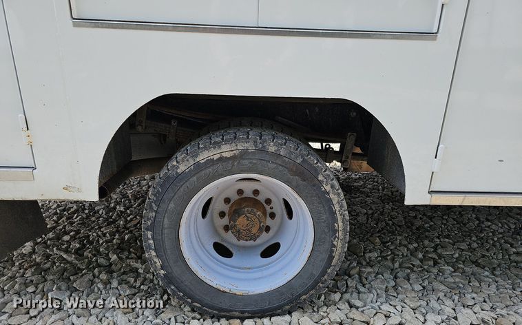 image for item DO4369 2015 Ford F550 Super Duty  utility / service truck
