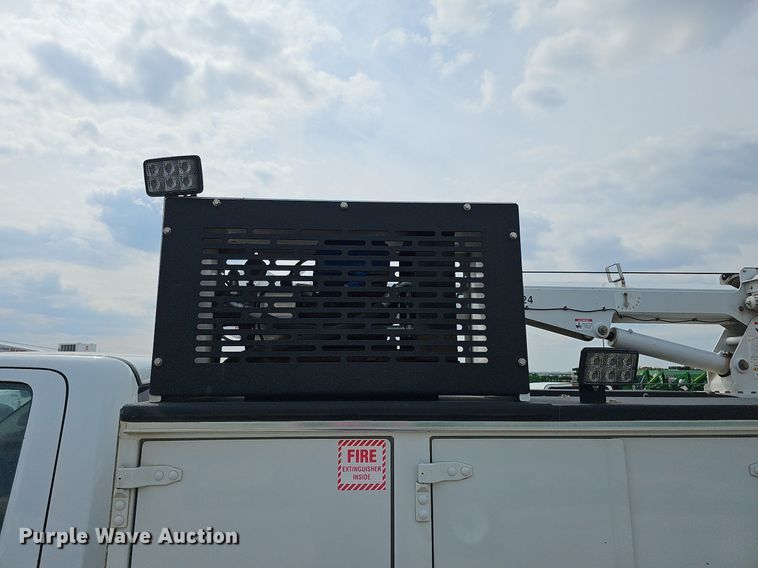 image for item DO4370 2018 Dodge Ram 5500HD  utility / service truck