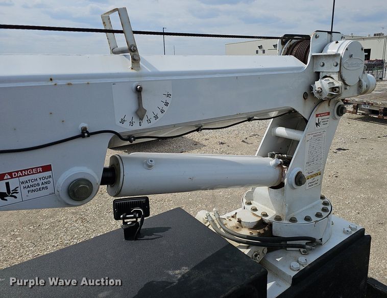 image for item DO4370 2018 Dodge Ram 5500HD  utility / service truck