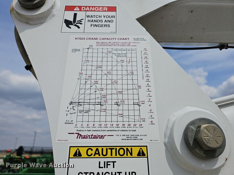 image for item DO4370 2018 Dodge Ram 5500HD  utility / service truck