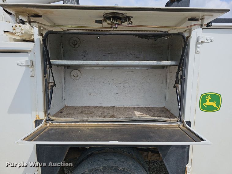 image for item DO4370 2018 Dodge Ram 5500HD  utility / service truck