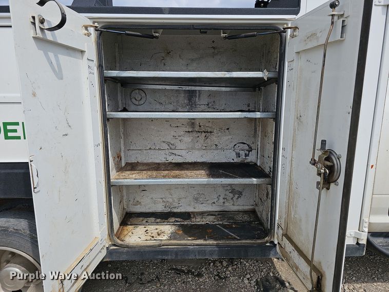 image for item DO4370 2018 Dodge Ram 5500HD  utility / service truck