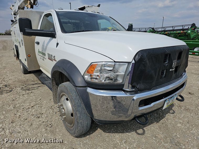 image for item DO4370 2018 Dodge Ram 5500HD  utility / service truck