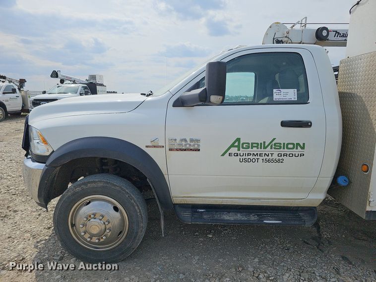 image for item DO4370 2018 Dodge Ram 5500HD  utility / service truck