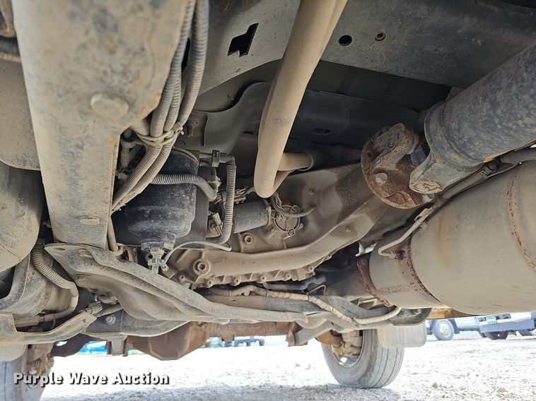 image for item DO4370 2018 Dodge Ram 5500HD  utility / service truck