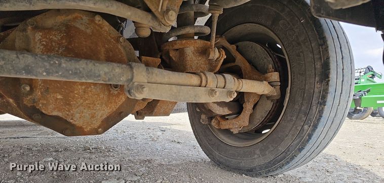 image for item DO4370 2018 Dodge Ram 5500HD  utility / service truck