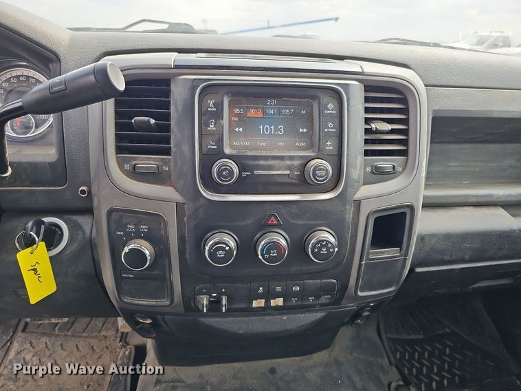 image for item DO4370 2018 Dodge Ram 5500HD  utility / service truck