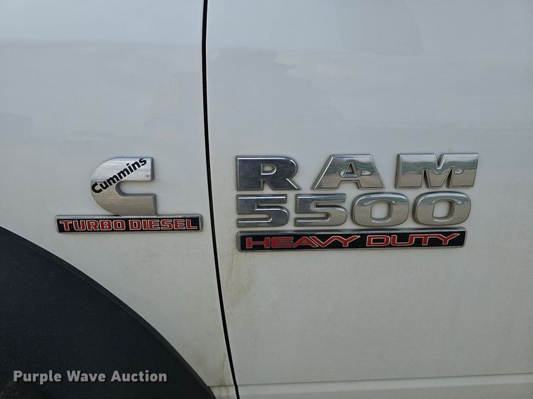 image for item DO4370 2018 Dodge Ram 5500HD  utility / service truck