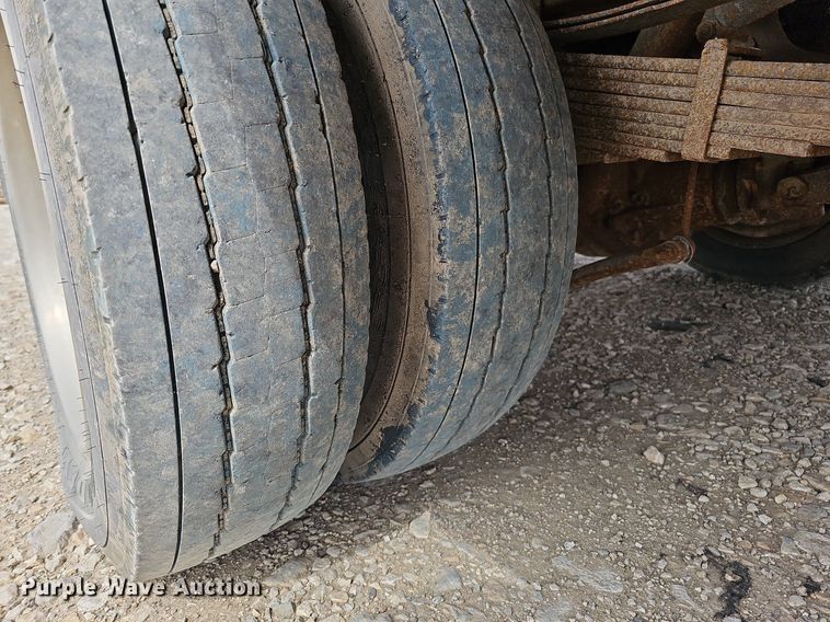 image for item DO4370 2018 Dodge Ram 5500HD  utility / service truck