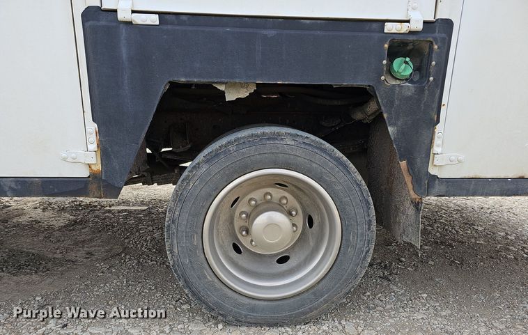 image for item DO4370 2018 Dodge Ram 5500HD  utility / service truck