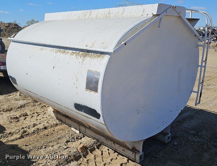 image for item DO4373 Arrow Tank and Engineering Co. MC306MS water truck bed