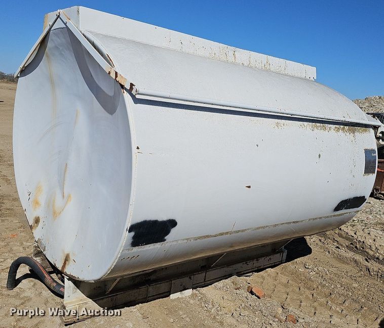 image for item DO4373 Arrow Tank and Engineering Co. MC306MS water truck bed