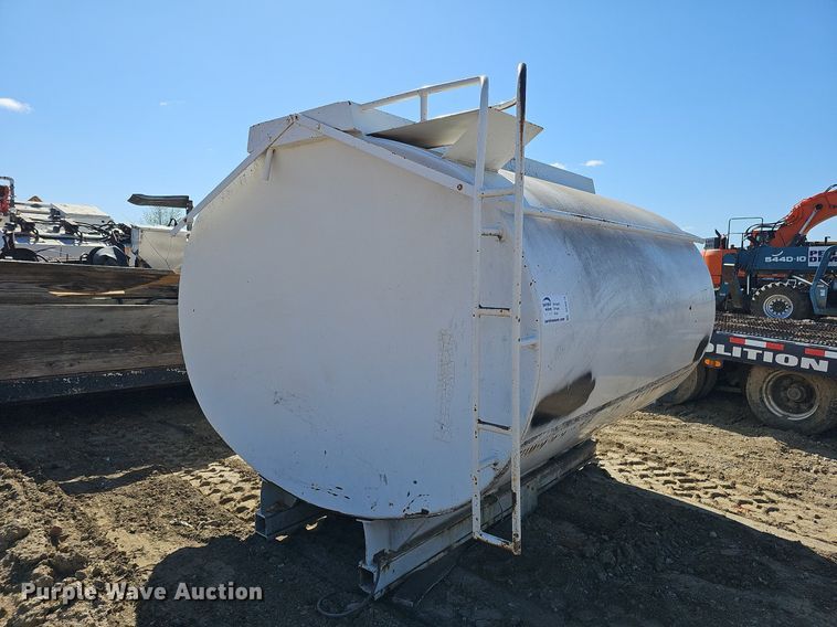 image for item DO4373 Arrow Tank and Engineering Co. MC306MS water truck bed