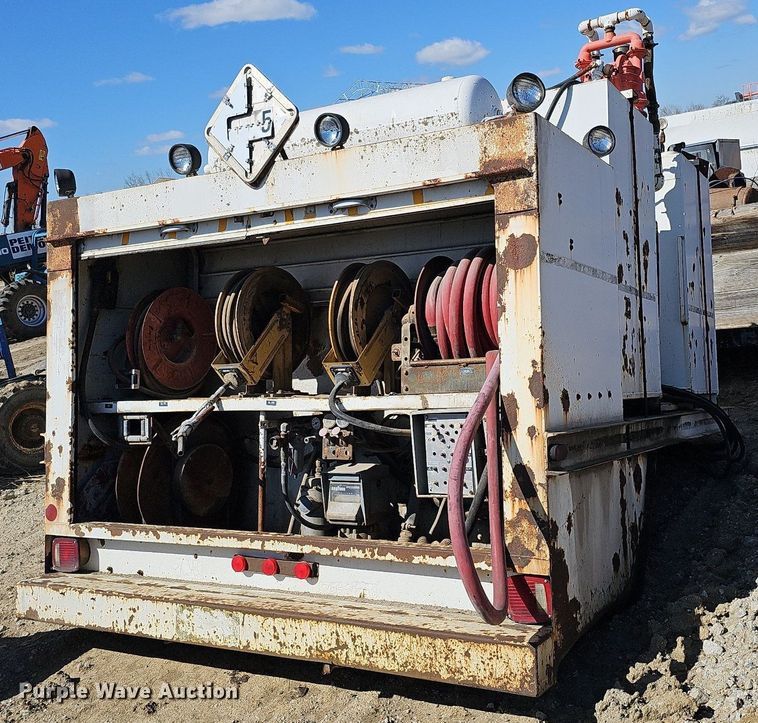 image for item DO4374 Utility / service truck bed