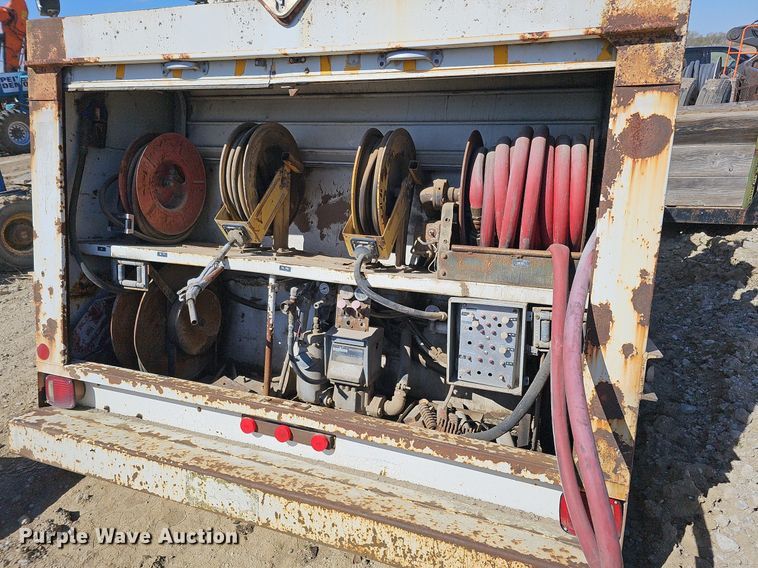 image for item DO4374 Utility / service truck bed