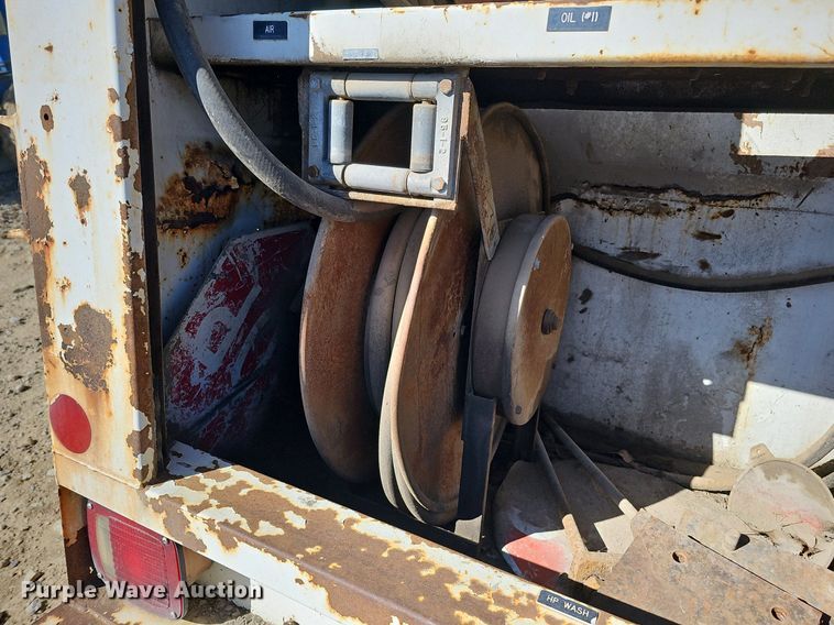 image for item DO4374 Utility / service truck bed