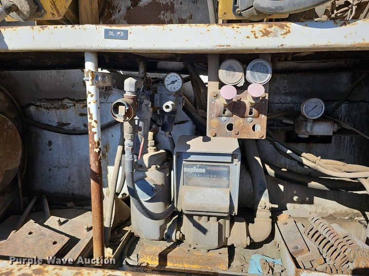 image for item DO4374 Utility / service truck bed