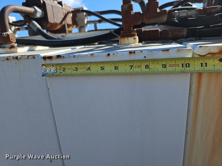 image for item DO4374 Utility / service truck bed