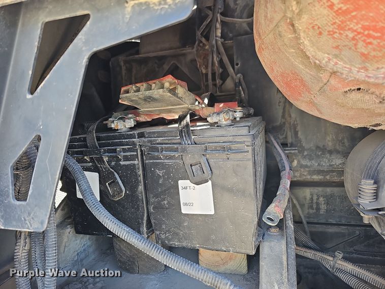 image for item DO4375 2006 Freightliner Business Class M2  street sweeper truck