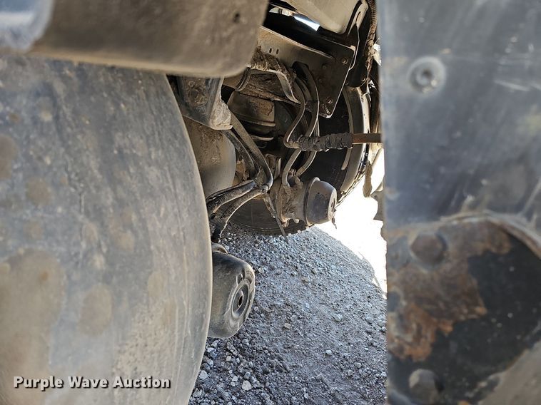 image for item DO4375 2006 Freightliner Business Class M2  street sweeper truck