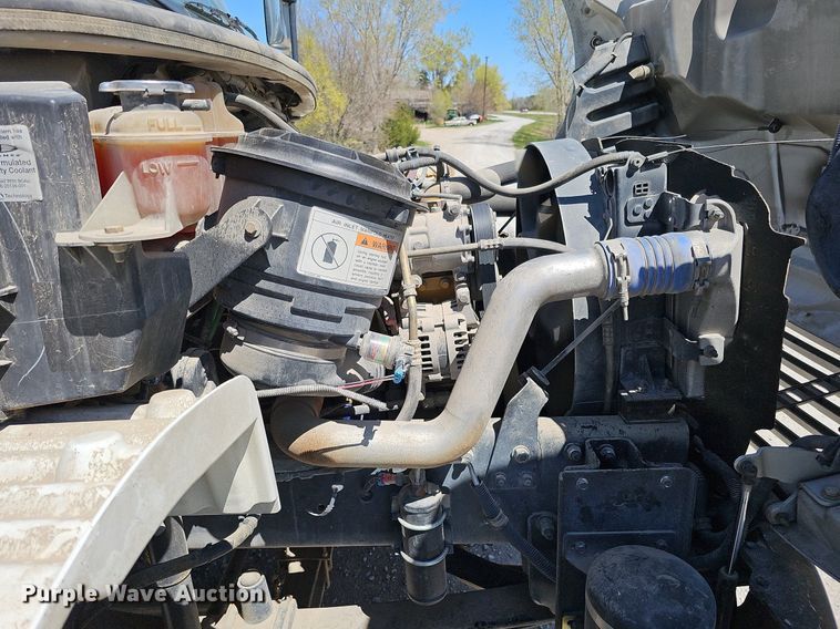 image for item DO4375 2006 Freightliner Business Class M2  street sweeper truck