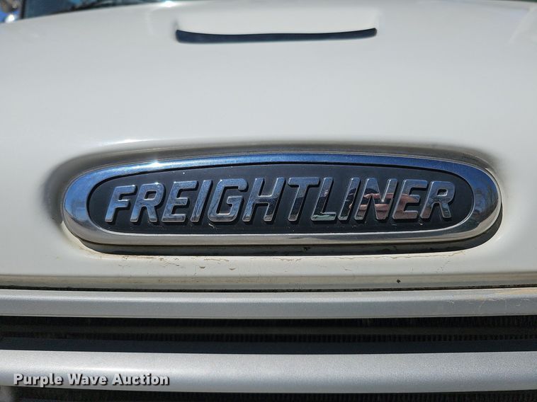 image for item DO4375 2006 Freightliner Business Class M2  street sweeper truck