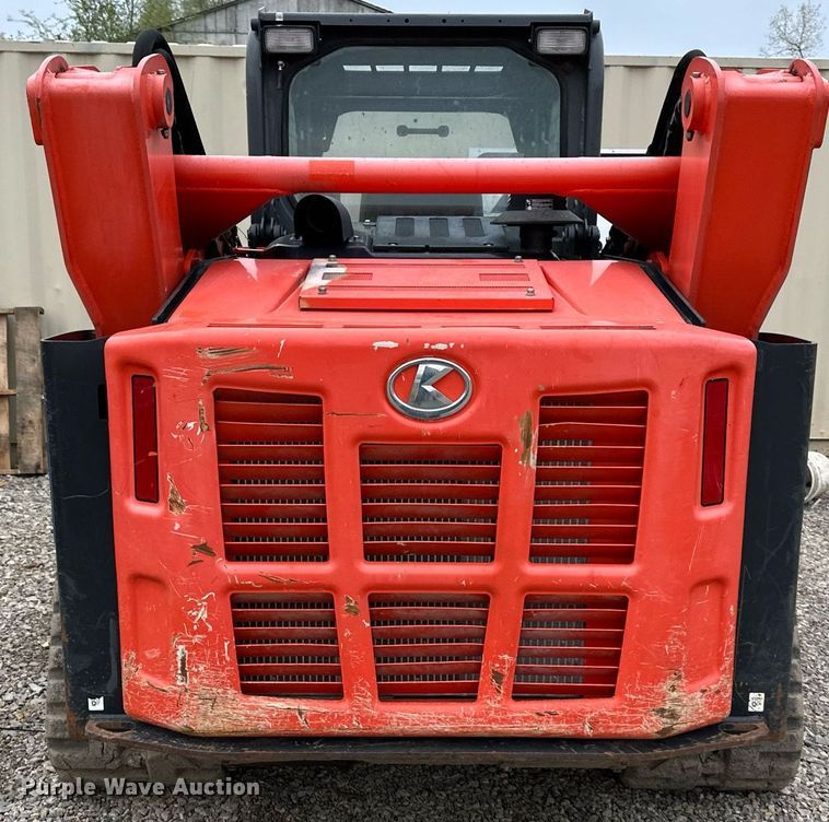 image for item DO4921 Kubota SVL95-2S  skid steer loader