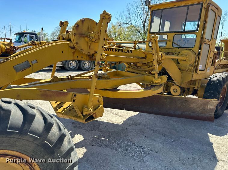 image for item DO4923 Caterpillar 112  rigid frame motor grader