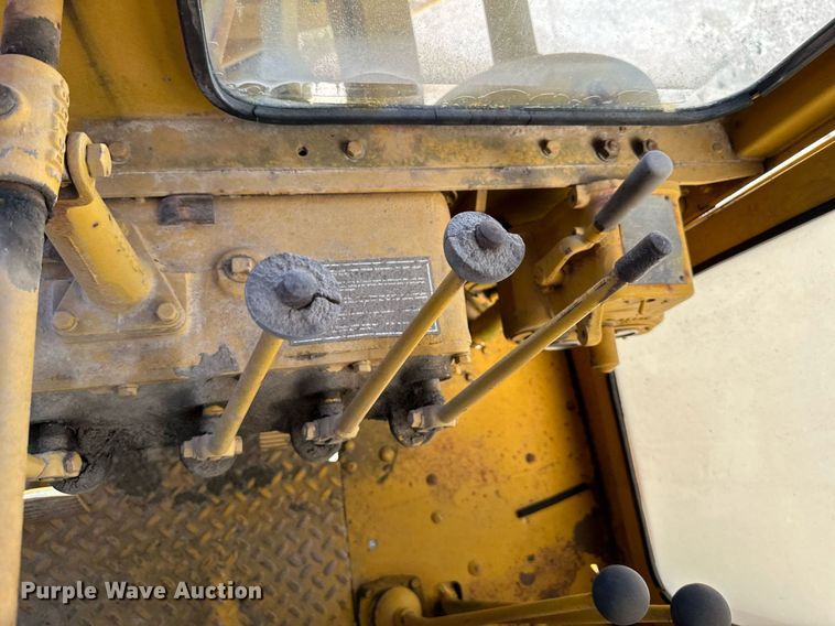 image for item DO4923 Caterpillar 112  rigid frame motor grader