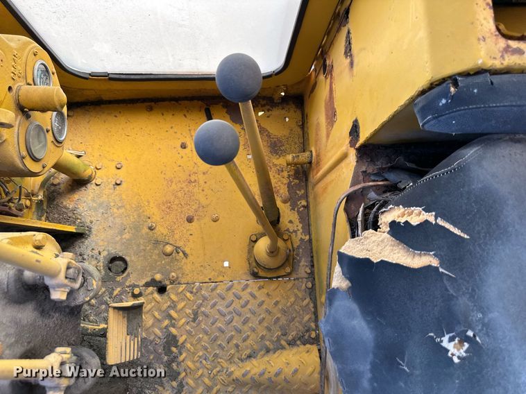 image for item DO4923 Caterpillar 112  rigid frame motor grader