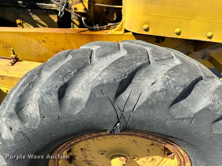 image for item DO4923 Caterpillar 112  rigid frame motor grader