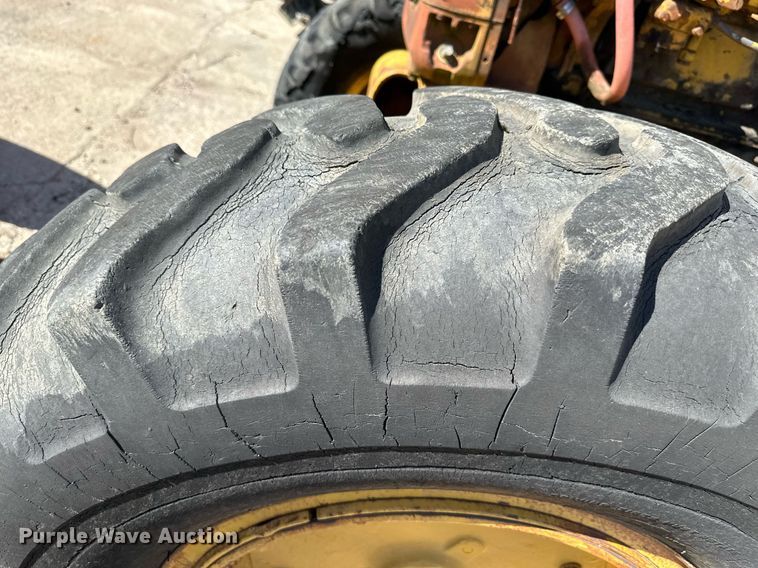 image for item DO4923 Caterpillar 112  rigid frame motor grader