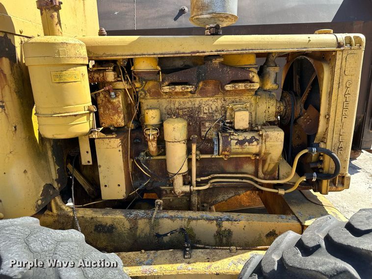 image for item DO4924 Caterpillar  rigid frame motor grader