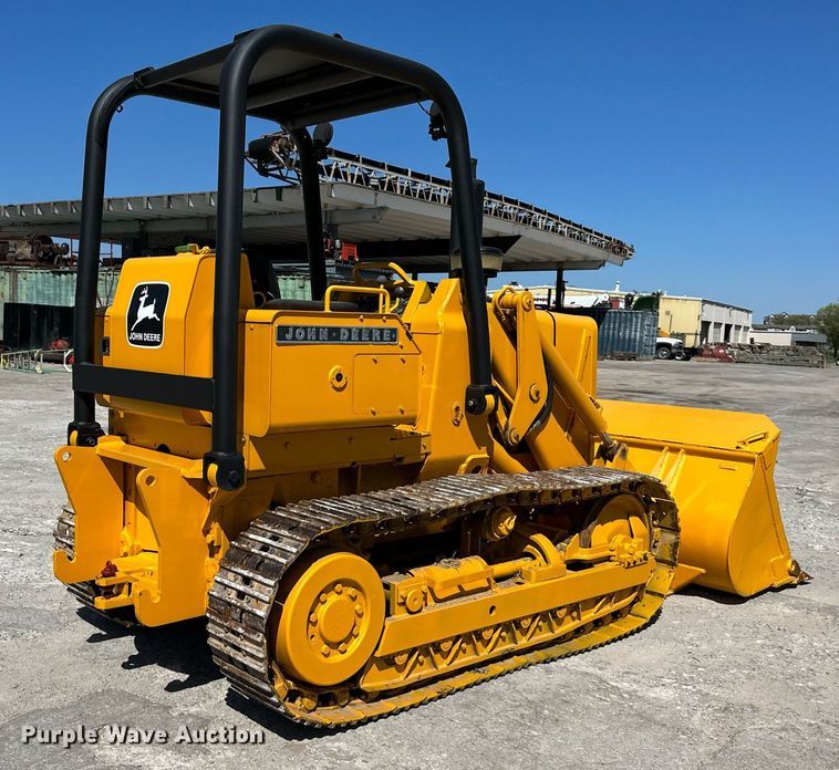 image for item DO4925 1975 John Deere 555A  track loader