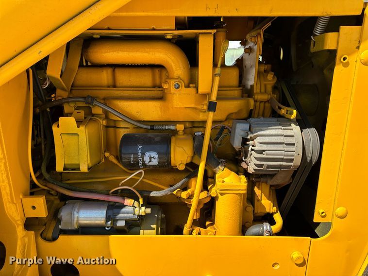 image for item DO4925 1975 John Deere 555A  track loader