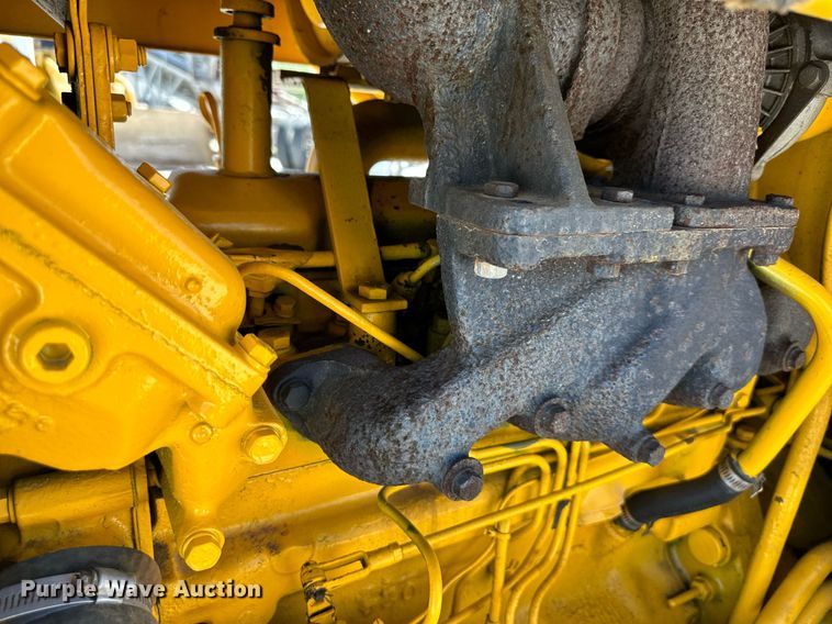 image for item DO4925 1975 John Deere 555A  track loader