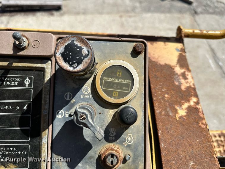 image for item DO4926 1987 Caterpillar 953  track loader