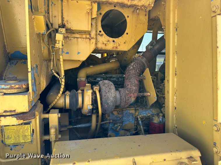 image for item DO4926 1987 Caterpillar 953  track loader