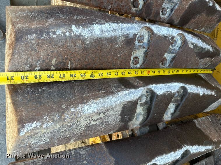 image for item DO4926 1987 Caterpillar 953  track loader