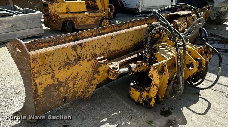 image for item DO4926 1987 Caterpillar 953  track loader