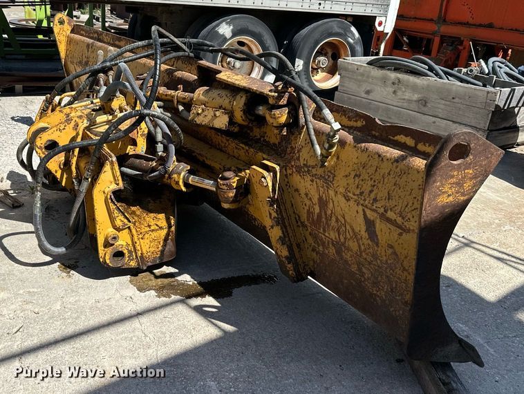 image for item DO4926 1987 Caterpillar 953  track loader