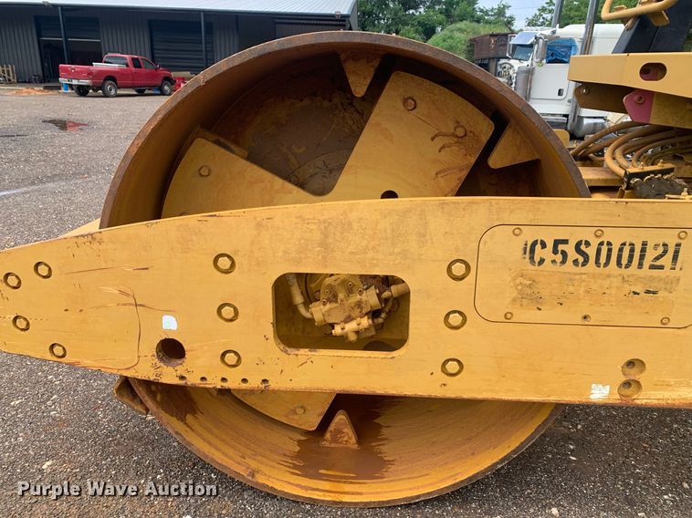 image for item DP8625 2008 Caterpillar CS56  single drum vibratory roller