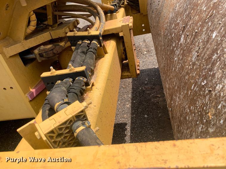 image for item DP8625 2008 Caterpillar CS56  single drum vibratory roller